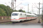 BR 401 082/582 ( Rdesheim am Rhein ) als (ICE 1020 Passau Hbf -> Hamburg-Harburg) bei der Einfahrt HH-Harburg. 1.8.2025