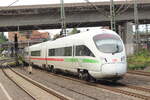 BR 411 057 ( Innsbruck ) als (ICE 1675 Binz -> Frankfurt(Main)Hbf) bei der Abfahrt HH-Harburg Richtung Lneburg. 1.8.2025