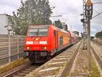 BR 146 281 als RE1 nach Rostock Hbf bei der Ausfahrt HH-Bergedorf. 28.05.2025