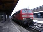 218 213 als RE 17 nach Willingen in Hagen Hbf. 03.02.2006