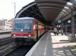 928 518 als RE 17 nach Kassel-Wilhelmshhe in Hagen Hbf. 14.04.2006