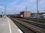 Eine 143 als RB 91 nach Siegen bei der Ausfahrt aus Hagen Hbf. 18.04.2006 