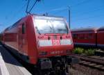 146 012 als RE 6 aus Dsseldorf Hbf in Minden (Westf.). 02.07.2006