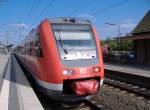 612 044 als RE 17 nach Hagen Hbf in Warburg (Westf.). 10.07.2006