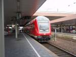 Ein Doppelstocksteuerwagen als RE 5 Emmerich - Koblenz Hbf in Dsseldorf Hbf. 01.03.2008