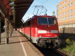 111 128 als RE 13 Venlo - Hamm (Westf.) in Hagen Hbf. 13.09.2008