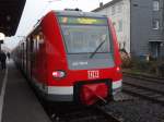 423 793 als S 7 nach Dsseldorf Flughafen Terminal in Solingen Hbf. 15.11.2008