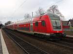 Ein Doppelstock Steuerwagen als RE 5 Koblenz Hbf - Emmerich in Brhl. 07.12.2008
