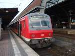 Ein x-Steuerwagen als S 8 aus Mchengaldbach Hbf in Hagen Hbf. 01.03.2009