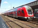 Ein Doppelstock Steuerwagen als RE 7 aus Krefeld Hbf in Mnster (Westf.) Hbf. 07.03.2009
