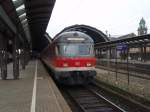 Ein Karlsruher Steuerwagen als RE 13 nach Venlo in Hagen Hbf. 08.03.2009