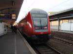 Ein Doppelstock Steuerwagen als RE 5 nach Emmerich in Koblenz Hbf. 28.03.2009