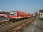 928 674 als RE 17 Warburg (Westf.) - Hagen Hbf in Frndenberg. 03.04.2009