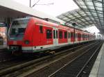 423 693 als S 13 Kln-Hansaring - Troisdorf in Kln Hbf. 13.04.2009