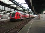 Ein Doppelstock Steuerwagen als RE 2 Mnster (Westf.) Hbf - Mnchengladbach Hbf in Duisburg Hbf. 19.04.2009