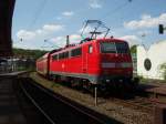 111 009 als RE 9 Siegen - Aachen Hbf in Betzdorf (Sieg). 10.05.2009