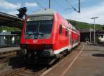Ein Doppelstock Steuerwagen als RE 9 Aachen Hbf - Gieen in Betzdorf (Sieg). 10.05.2009