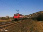 145 CL 011 zieht bei Thngersheim ein Kesselzug richtung Wrzburg. 16.02.08