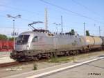ES64 U2-101 zieht ein Kesselzug durch Frankfurt/Oder. 29.05.07