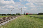 112 006-2 zieht bei Uffenheim als Ersatz RE 80 nach Würzburg vorbei. 04.06.24