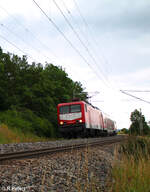 112 024-5 fährt in Oberdachstetten als Ersatzzug RE 80 Treuchtlingen - Würzburg ein. 02.07.24