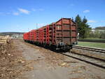 Ausgeruht und gut gestrkt ging meine Fototour,am 06.April 2025,durch Thringen weiter.Kurz vor Meiningen,in Walldorf,fotografierte ich,zwei mit Holz beladene,Ros-t Wagen.