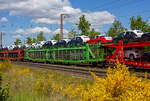 Offener vierachsiger Doppelstock- Autotransportwaggon 27 80 4371 534-3 D-TWA der Gattung Laaers 560.1 (BA 5.854), beladen mit Autos der bekannten Marke aus Ingolstadt, am 16 Mai 2025, im Zugverband bei einer Zugdurchfahrt durch Rudersdorf (Kr. Siegen) in Richtung Norden. Der Wagen gehörte ursprünglich der NACCO AG. 

TECHNISCHE DATEN:
Gattung: Laaers 560.1 (BA 5.854),
Hersteller: ELH Waggonbau Niesky GmbH, Baujahr 2017
Spurweite: 1.435 mm
Anzahl der Achsen: 4
Länge über Puffer: 31.000 mm
Achsabstände: 10.000 mm / 5.160 mm / 10.000 mm
Laufraddurchmesser (neu): 840 mm (außen) / 730 mm (mittleren)
Ladelänge: 30.070 mm (unten) / 30.550 mm (oben)
Höchstgeschwindigkeit: 100 km/h (120 km/h leer)
Eigengewicht: 30.000 kg
Nutzlast: 32 t bei Streckenklasse A, 34,0 t ab B (max. 18 t pro Ebene)
Kleinster befahrb. Gleisbogenhalbmesser: 75 m
Bremse: KE-GP-A
Verwendungsfähigkeit: TEN-GE