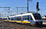 Transdev Rhein Ruhr GmbH, Duisburg, Fahrzeugnutzer: RheinRuhrBahn mit den Lint 41H Triebzügen  VT 648 437  (NVR:  95 80 0648 437-1 D-TDRR.... ) +  VT 648 446  (NVR:   95 80 0648 446-2 D-TDRR.... ) am 20.03.25 Höhe Bahnhof Rodleben.