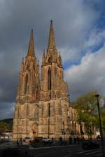 Elisabethkirche Ia: Mein Vorschlag, leicht entzerrt, drfte aber immer noch einer Weitwinkelperspektive entsprechen. Erklrung bitte beim Original (Elisabethkirche I) lesen.
