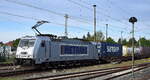 METRANS Rail s.r.o., Praha [CZ] mit ihrer  386 038-4  [NVR-Nummer: 91 54 7386 038-4 CZ-MT]
und einem Containerzug am 14.05.25 Höhe Bahnhof Stendal Hbf.