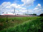 Das Urgestein des Hochgeschwindigkeitsverkehrs in Deutschland.Der ICE 1 auf dem Weg in Richtung Basel(Martin)