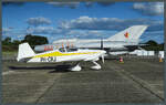 Die Van's RV-6A PH-CRJ hat sich am 29.09.2024 auf dem Flughafen Stendal-Borstel vor der MiG-21US Nr. 246 der ehemaligen NVA platziert.