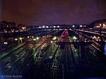 Der erste Versuch einer Nachtaufnahme. Das Bild entstand mit der Kodak C330. Zu sehen sind alle 32 Gleise des Kopfbahnhofs (Paris-Est, 29.05.2005)