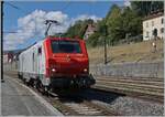 Die akiem PRIMA E 37 519 erreicht als Lokfahrt den Bahnhof von Bellegarde. Die Lok wird wohl in Thonon bzw. Evian einen Mineralwasserzug abholen. Ein Blick auf die Fahrleitung zeigt, dass diese auf den Nebengleisen mit nur einem Fahrdraht und ohne Tragseil sehr einfach konstruiert ist.

26. August 2024