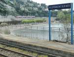 Das Bahnhofnamensschild von Villefranche sur Mer. 
(23. April 2009)