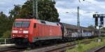 DB Cargo AG, Mainz [D] mit ihrer  152 093-1  [NVR-Nummer: 91 80 6152 093-1 D-DB] und einem gemischten Güterzug am 11.09.25 Höhe Bahnhof Magdeburg-Neustadt.