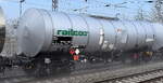 Tschechischer Kesselwagen vom Einsteller Railco a.s. mit der Nr. 33 TEN GE 54 CZ-RCO 7932 100-2 Zacens befüllt mit Benzol siehe UN-Nr.: 33/1114 in einem Ganzzug am 09.03.26 Durchfahrt Bahnhof Saarmund.