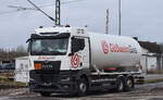 Gößwein-Gas GmbH mit einem MAN TGX 26.440 Gastank-LKW, lt. UN-Nr.: 23/196 für das Gas 	Kohlenwasserstoffgas, Gemische am 24.02.26 Bahnübergang Rodleben. 