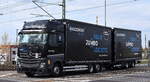 MCG Logistics dawniej Maszoński Logistic aus Polen mit einem MB ACTROS L 2545 Jumbo Pritschenaufbau Hängerzug am 09.04.25 Höhe Bahnübergang Rodleben.