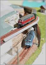 Während beim Vorbild sich die grossen Diesllok-Klassiker langsam aber sicher verabschieden, kann man sich mit der Modell-Bahn weiterhin an den formschönen Konstruktionen erfreuen. In  Z-Spur  zeigen die AZAR SNCF BB 67615 und die MÄRKLIN mini club DB 216 199-0. 6. April 2025