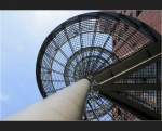 . Wendeltreppe-Schnecke - Fluchttreppe an einem Neubau im Bereich der Speicherstadt in Hamurg (Matthias)