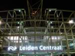 Bahnhof Leiden Centraal in der Nacht 11-10-2008