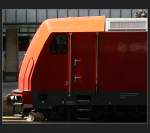 Hier hat mich die Licht- und Schattenverteilung auf der Lok faziniert (nicht die Lok selber), dieser hellrot leuchtende Winkel. (Matthias)