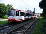 Eine Doppeltraktion aus Stadtbahnwagen B nhert sich der Haltestelle Fredenbaum in Dortmund als Zug der Linie U41 nach Lnen-Brambauer am 19. Juli 2008.