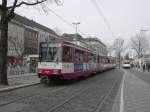 Doppeltraktion aus Stadtbahnwagen B der Dsseldorfer Rheinbahn als Linie U 76 an der Endhaltestelle Krefeld-Rheinstrae am 29.03.2003.