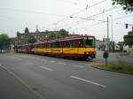 Eine Doppeltraktion aus Stadtbahnwagen B der Dsseldorfer Rheinbahn verlt die Haltestelle Kulturstrae als Zug der Linie U79 nach Duisburg-Meiderich am 02.06.2004.