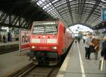 146 002 als RE 1 Aachen Hbf - Hamm (Westf.) in Kln Hbf. 22.04.2006