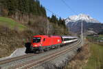 1016 006 war mit dem  Transalpin  am 5. November 2025 aus Klagenfurt kommend bei Pfaffenschwend auf dem Weg nach Zrich.
