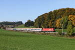 1116 082 mit einem  EC  aus Mnchen kommend am 15. Oktober 2025 bei Axdorf im Chiemgau.
