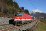 1144 255 war am 5. November 2025 bei Pfaffenschwend schiebend in Richtung Zell am See im Einsatz.